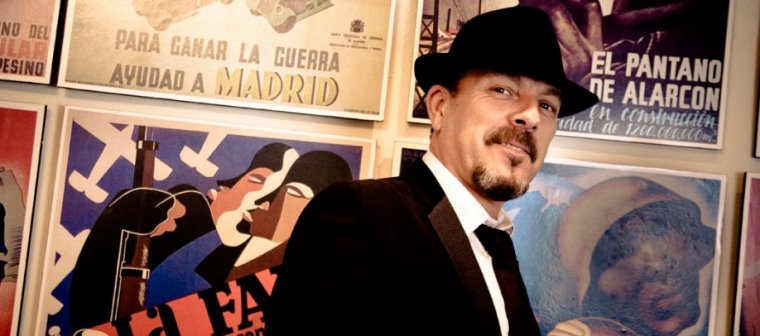 Cartel de Javier Ruibal — Cuento chino